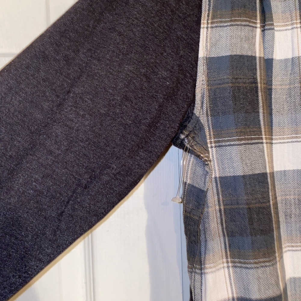 Flannel - Picture 2 of 3